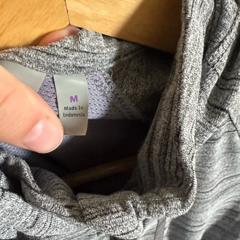 Athleta Gray Spacedye Heavenly Hail Activewear Half Zip Hoodie Sweater size M - Picture 9 of 9